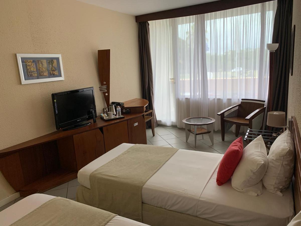 Hotel Des Roches كورو المظهر الخارجي الصورة